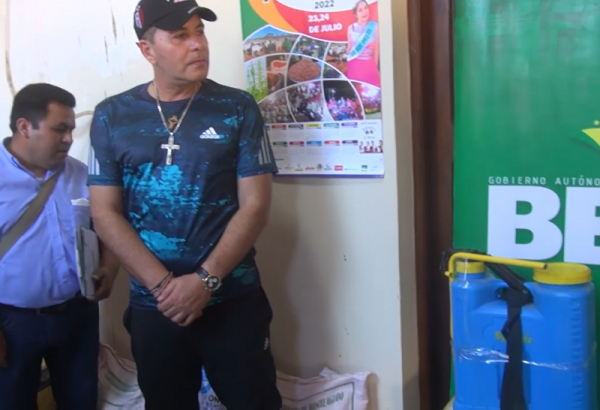 Gobernador entregó insumos y herramientas para feria agropecuaria en Monte Cristo de Tiquín