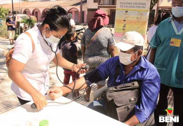 GOBERNACIÓN BRINDA ATENCIÓN MÉDICA INTEGRAL CON EL PLAN BANDERITAS VERDES EN SAN IGNACIO DE MOXOS