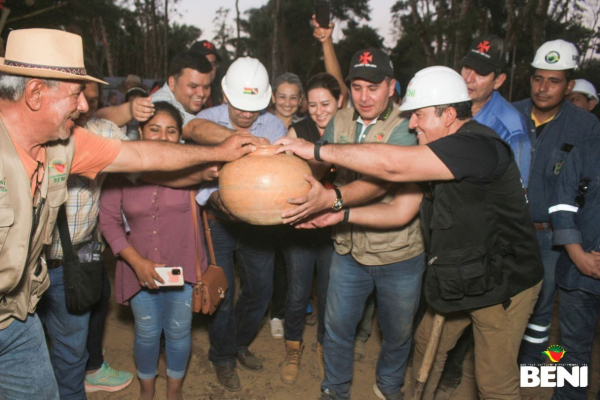 Gobernador inicia histórica construcción de eco albergue turístico en Santa Rosa